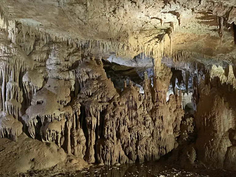Grotte di Prometeo in Georgia a Kutaisi